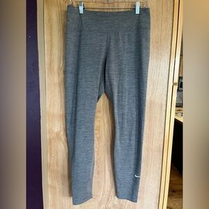 Nike Gray Stretch Leggings for Versatile Wear